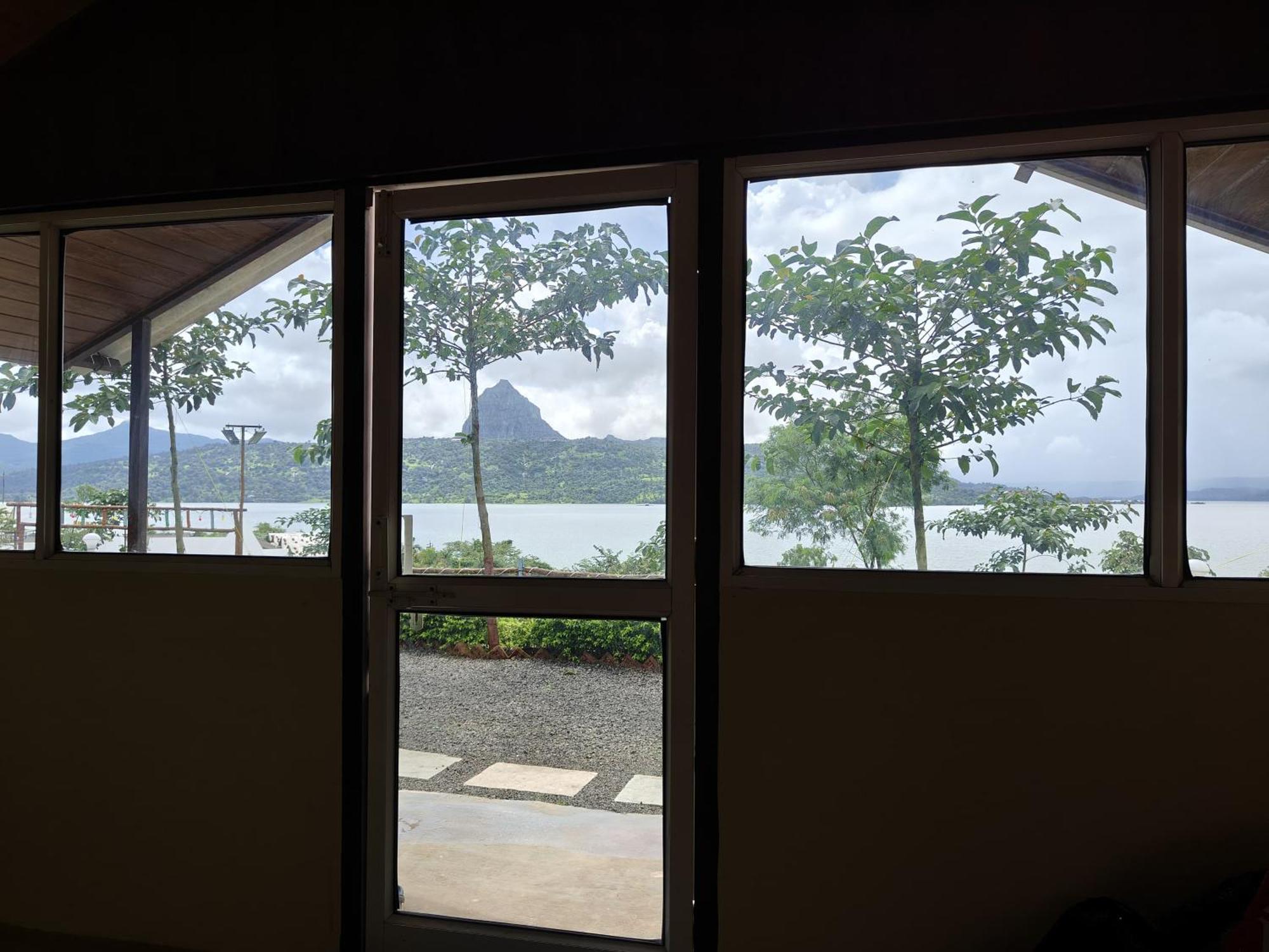 Shelby Pawana Lake Cottages & Camping Tents Lonavala Kültér fotó