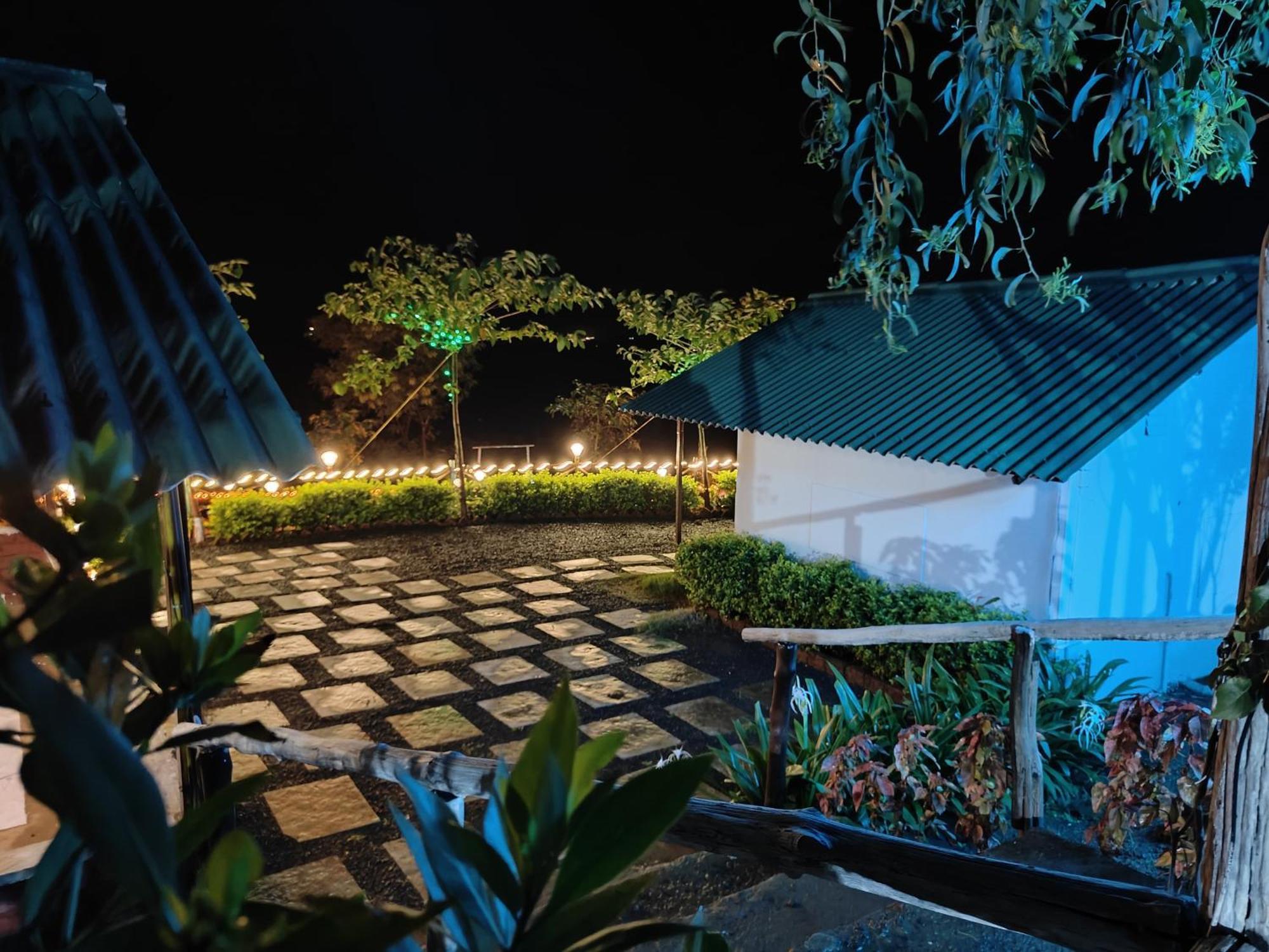 Shelby Pawana Lake Cottages & Camping Tents Lonavala Kültér fotó